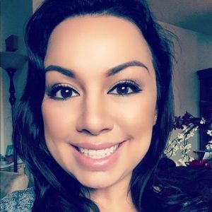 Meet your Posher, Gina